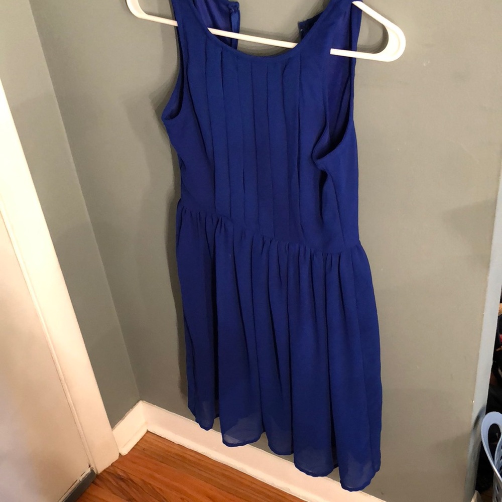 Blue Delia’s flowy dress